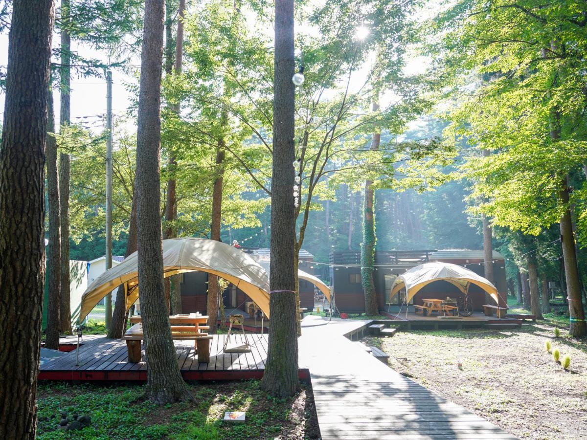 ホテル 森と湖の楽園ｗorkshopｃampｒesort 富士河口湖町 エクステリア 写真