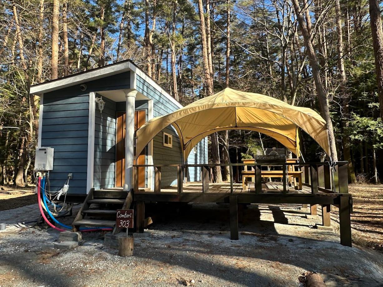 ホテル 森と湖の楽園ｗorkshopｃampｒesort 富士河口湖町 エクステリア 写真